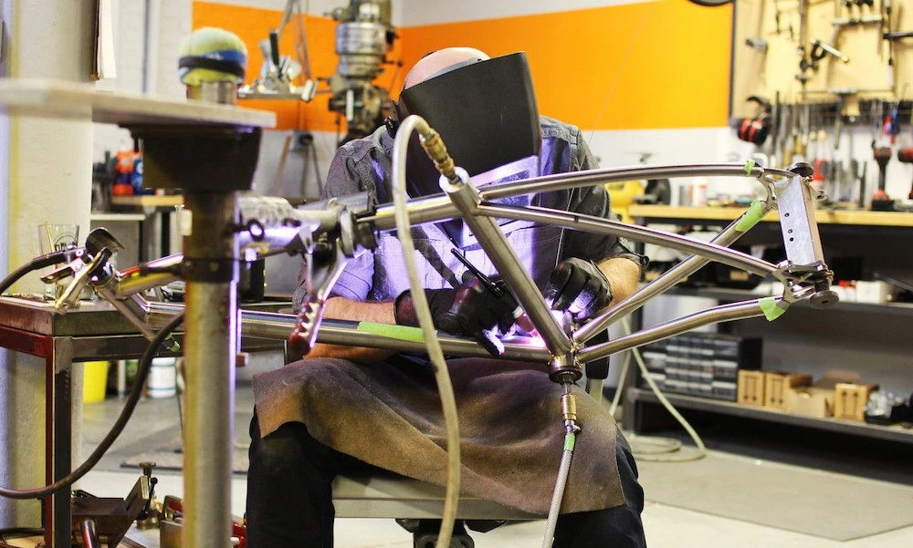 Titanium frame welding process Titanium frame welding process